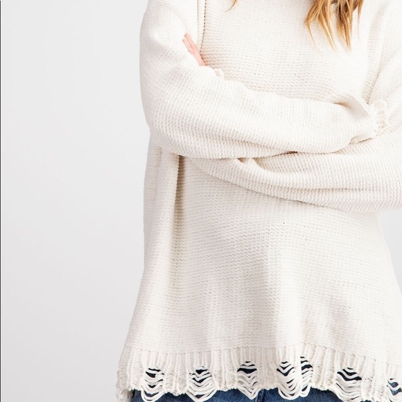 $ FIRM 🌷Cream Distressed Sweater - Picture 5 of 8